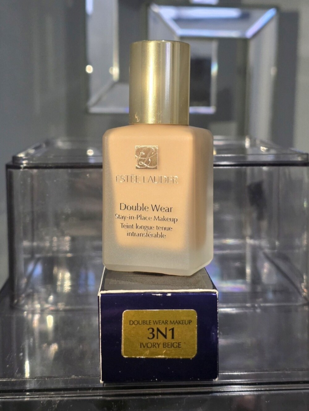Estée Lauder Double Wear Stay-in-Place Foundation - Shade 3N1 Ivory Beige